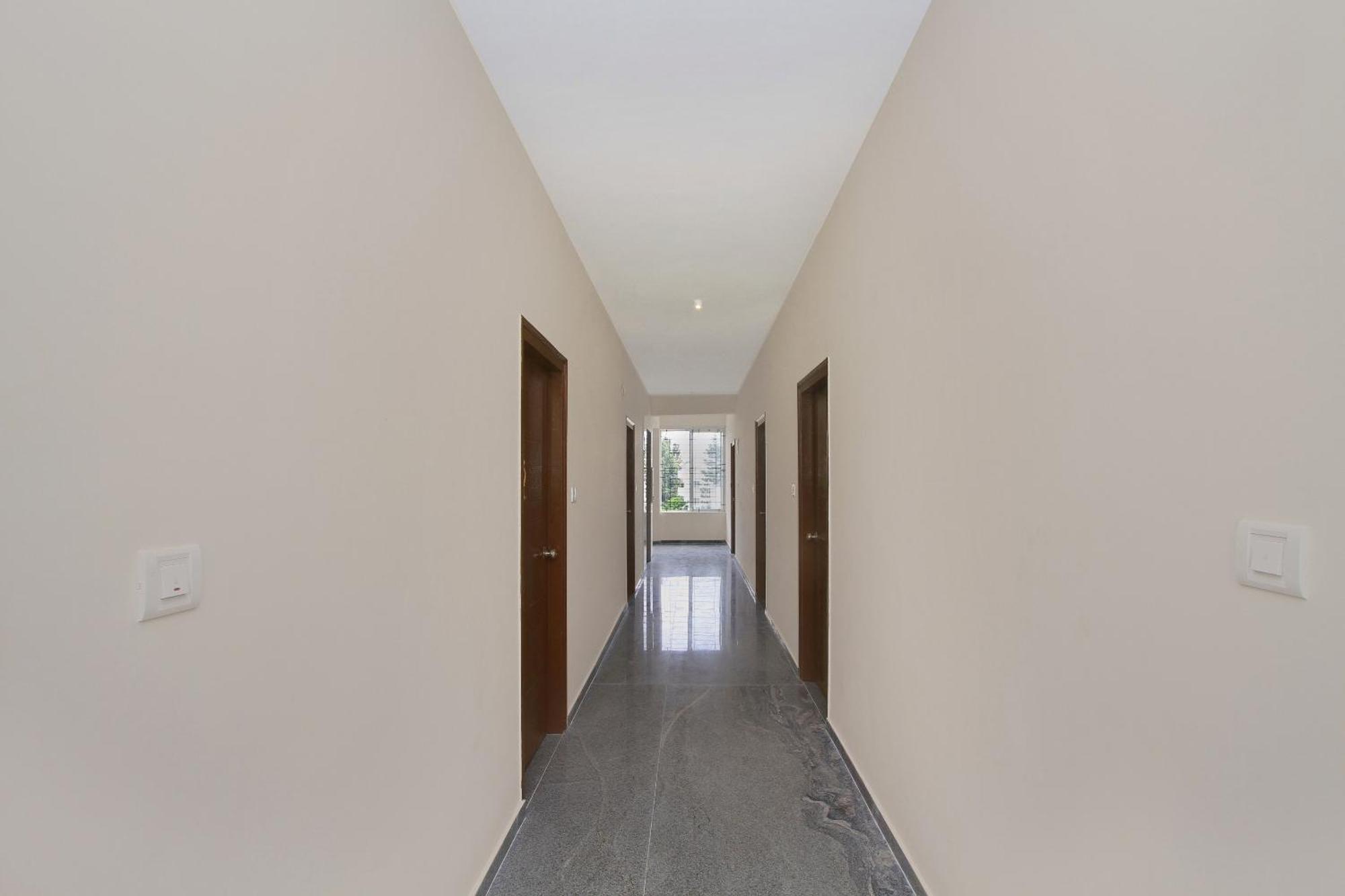 Hotel O Manu Residency Bangalore Exterior photo