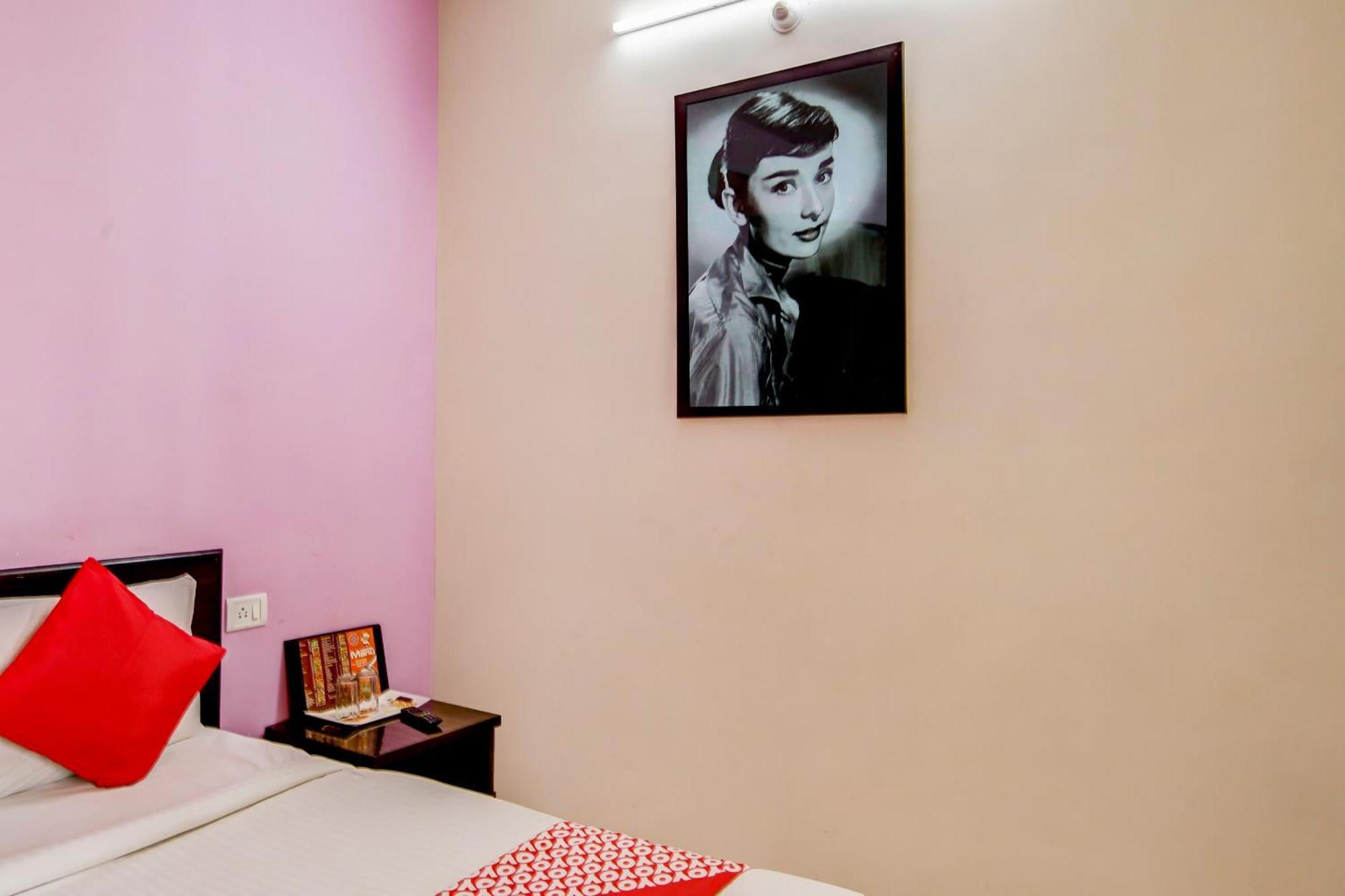 Hotel O Manu Residency Bangalore Exterior photo