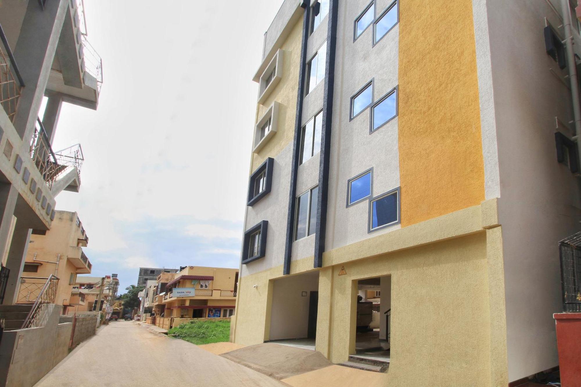 Hotel O Manu Residency Bangalore Exterior photo