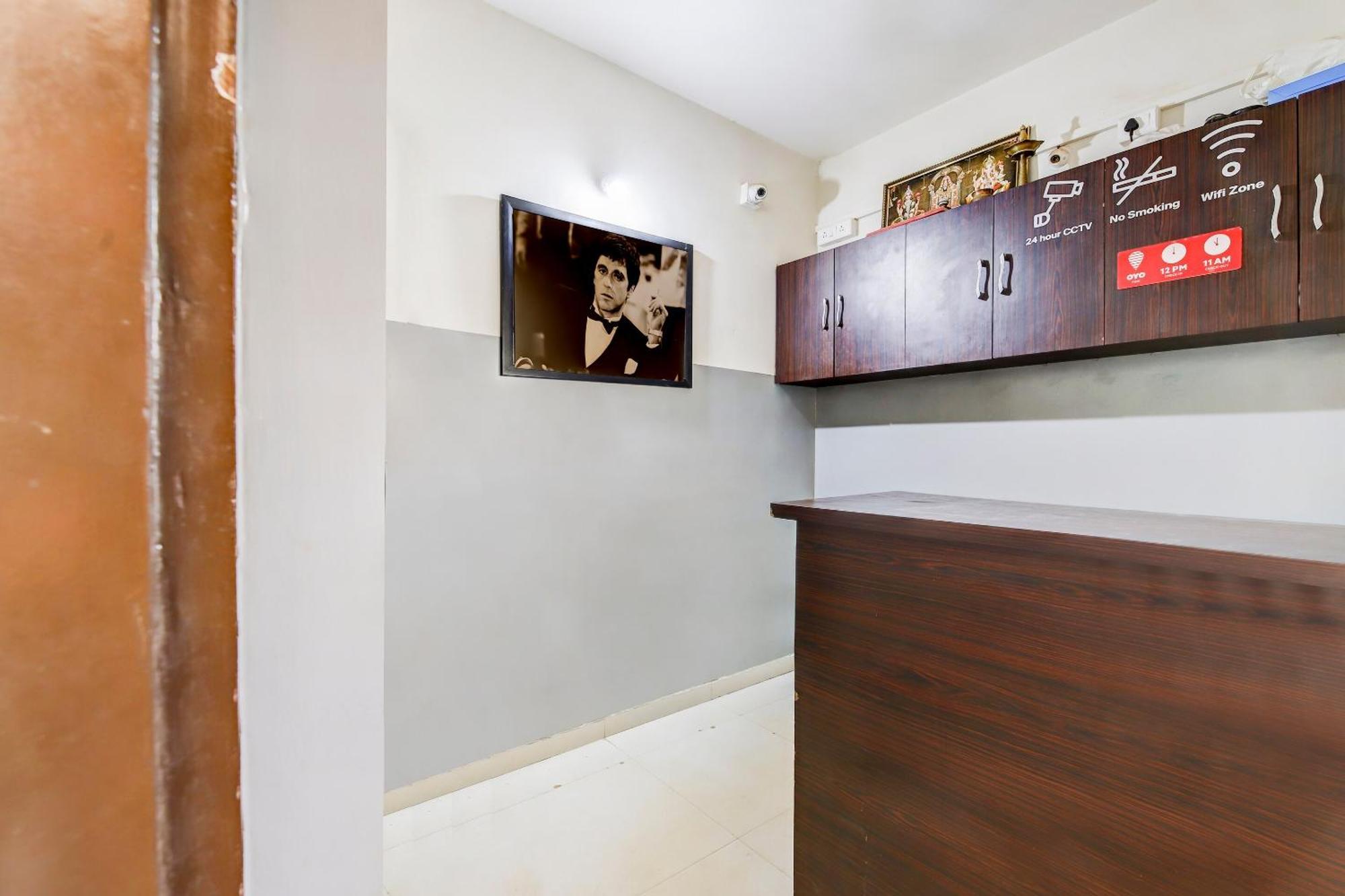 Hotel O Manu Residency Bangalore Exterior photo